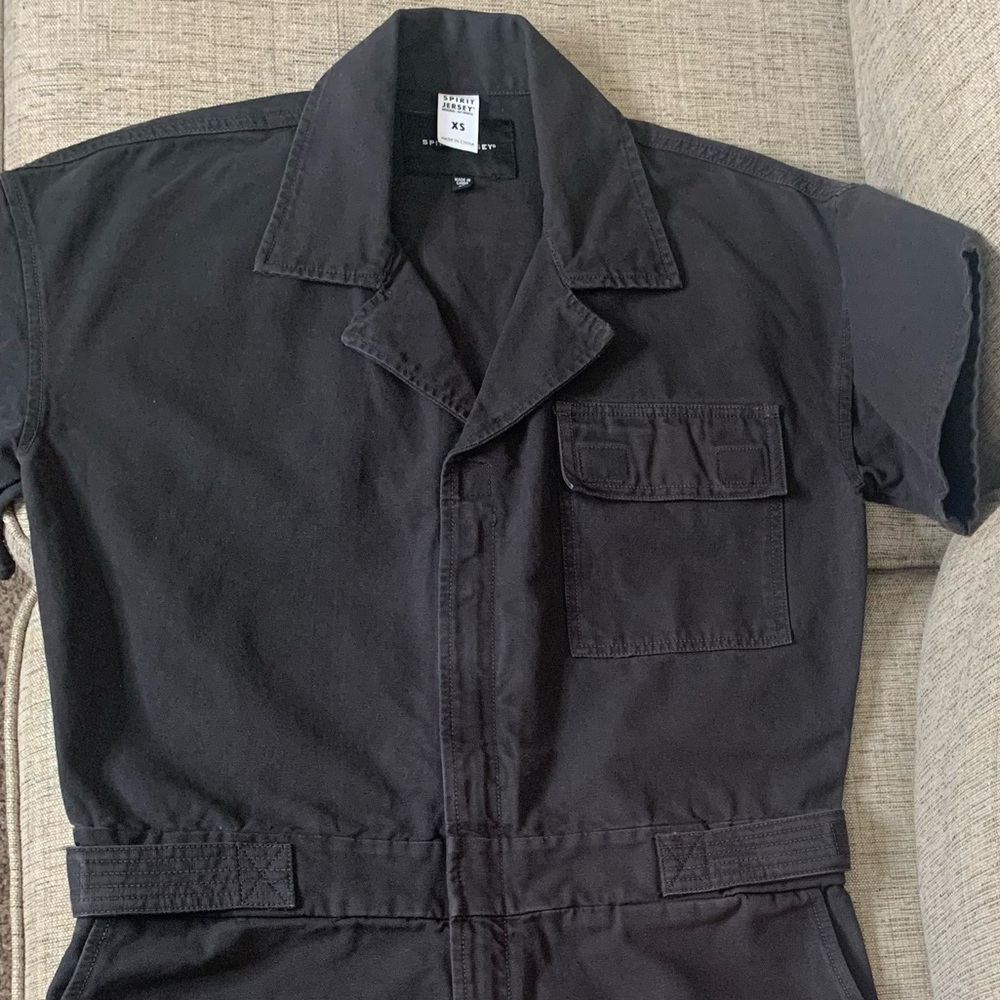 Unisex NWOT SPIRIT JERSEY Jumpsuit Shorts in Washed Black, Size XS